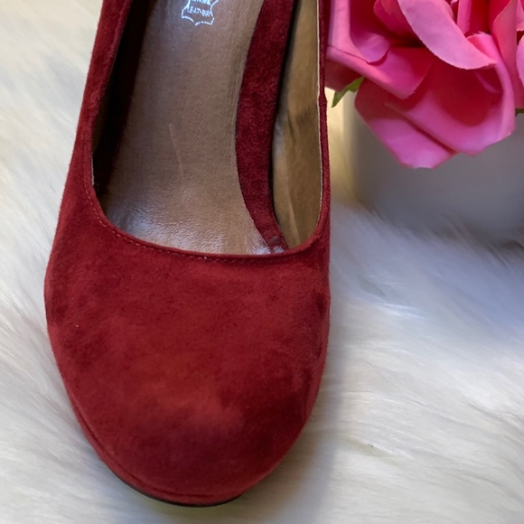 Aldo Burgundy Suede Platform Chunky Heels Pump - Picture 11 of 16